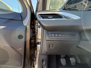 Peugeot 2008 2017 1.2 PURETECH Allure-thumb-18