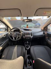 Hyundai i 20 2014-thumb-4
