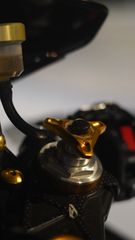 Yamaha YZF-R1 2010 BIG BANG-thumb-4