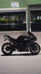 Yamaha YZF-R1 2010 BIG BANG-thumb-18