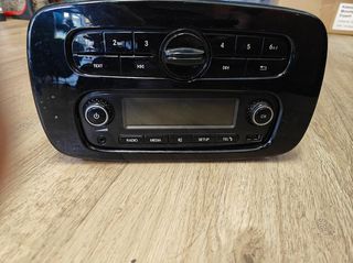 SMART 453 RADIO USB-TEL-MP3