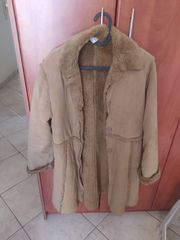 Παλτό μαζί με δερμάτινη τσάντα