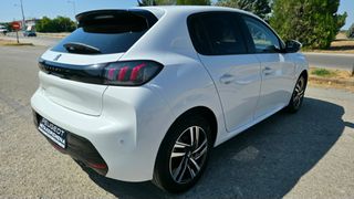Peugeot 208 2021 1.2 PURETECH 102 ALLURE PACK-thumb-8