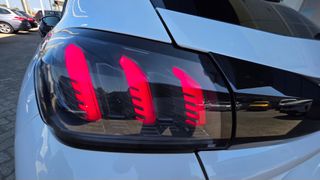 Peugeot 208 2021 1.2 PURETECH 102 ALLURE PACK-thumb-18