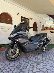 Aprilia SRV 850 2012