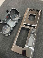 Κοντέρ και center console απο Jaguar F-pace-thumb-1