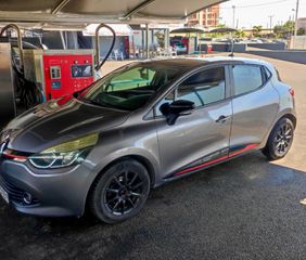 Renault Clio 2013 DCI 90hp Diesel LIMITED EDITION