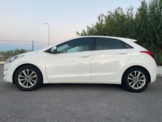 Hyundai i 30 2016 1.6 CRDI BLUE COMFORT-thumb-11