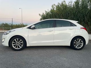 Hyundai i 30 2016 1.6 CRDI BLUE COMFORT-thumb-12
