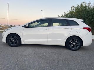 Hyundai i 30 2016 1.6 CRDI BLUE COMFORT-thumb-8