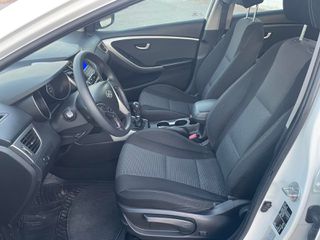 Hyundai i 30 2016 1.6 CRDI BLUE COMFORT-thumb-16