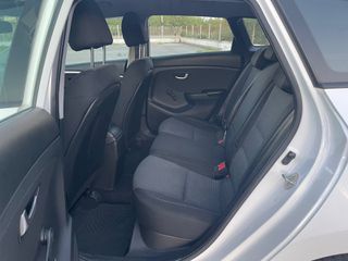 Hyundai i 30 2016 1.6 CRDI BLUE COMFORT-thumb-18