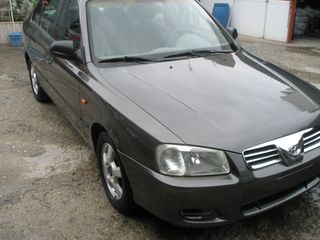 Hyundai Accent 2001-thumb-4