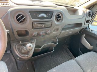 Opel Movano 2011-thumb-9