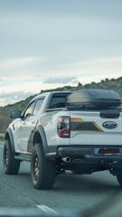 Ford Raptor 2024-thumb-6