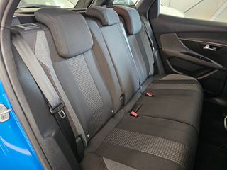 Peugeot 3008 2022 1.2 Puretech 130 Active Pack-thumb-8