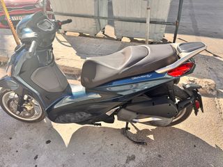 Piaggio Beverly 300 2021 HPE