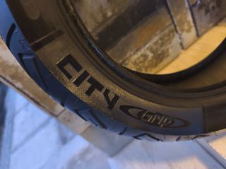 City grip 150/70/14-thumb-1