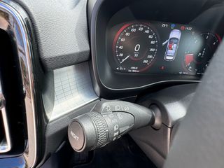 Volvo XC40 2018 2.0 MOMENTUM/Automatic/ΕΛΛΗΝΙΚΟ-thumb-27