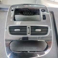 Κονσολα ταμπλο renault clio 2018