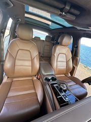 Porsche Cayenne 2021 E-HYBRID-thumb-10