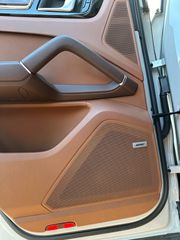 Porsche Cayenne 2021 E-HYBRID-thumb-24