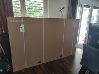 Τηλεοραση 98" Samsung QE98QN90A στο κουτι της