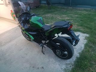 Kawasaki Ninja H2 2024 SX SE-thumb-4