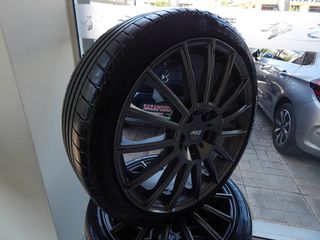 Mercedes-Benz 225/40/19-thumb-2