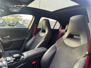 Mercedes-Benz A 45 AMG 2020-thumb-9