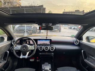 Mercedes-Benz A 45 AMG 2020-thumb-10