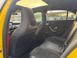 Mercedes-Benz A 45 AMG 2020-thumb-12