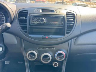 Hyundai i 10 2011 1100 INTUITIVE ET STYLE-thumb-32