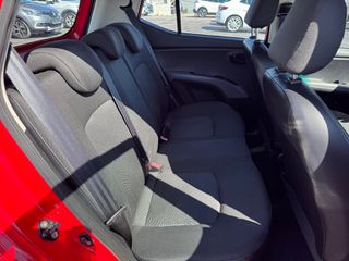 Hyundai i 10 2011 1100 INTUITIVE ET STYLE-thumb-39