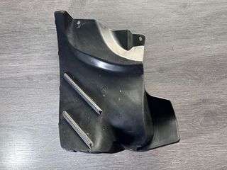 Πλαστικός Θολός Πίσω Δεξιά Toyota Yaris XP210 52591-0D550