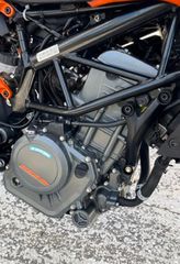 KTM 250 Duke 2020-thumb-1