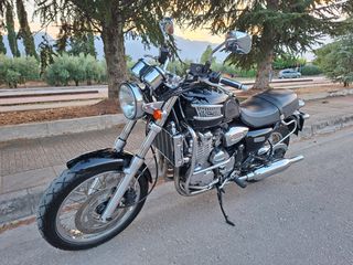 Triumph Thunderbird 1995 με πολλά extra-thumb-8