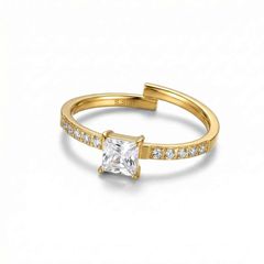 Classic ring diamond