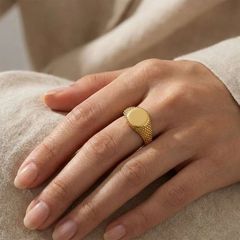 Classic ring gold-thumb-1