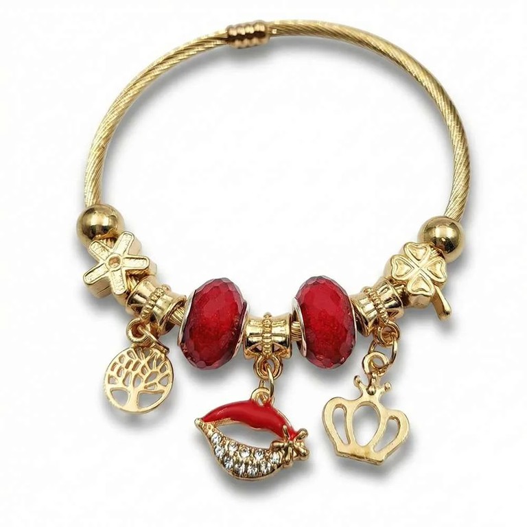 Red lips charms gold bracelet