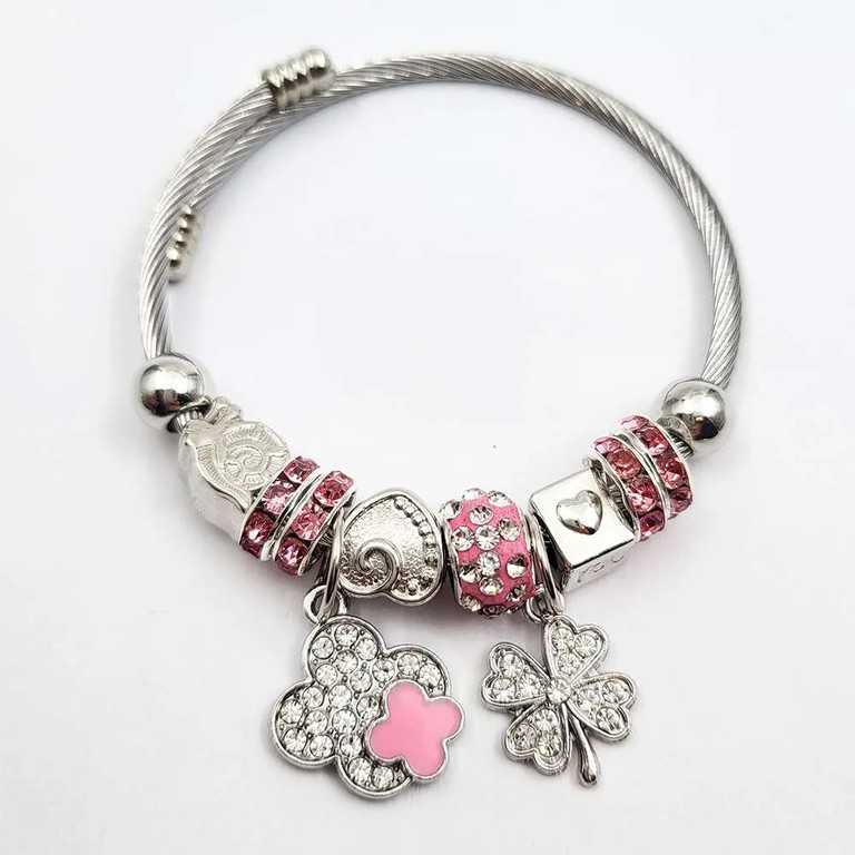 Clover pink charms bracelet