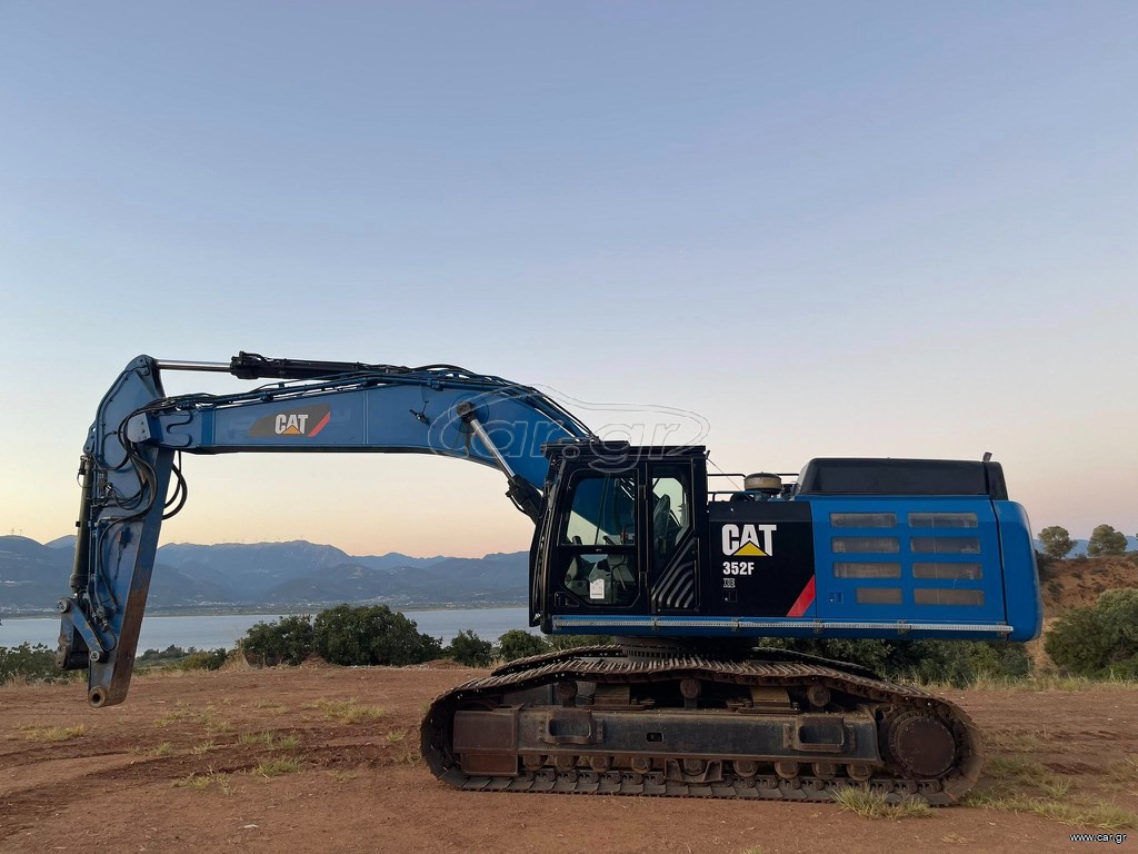 Εκσκαφέας Με Ερπύστριες CAT 2018 352F XE