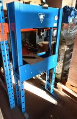 ΠΡΕΣΑ AC Hydraulic PJ20H 20 ΤΟΝΩΝ ΜΕ ΚΙΝΟΥΜΕΝΟ ΕΜΒΟΛΟ-thumb-1