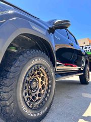Toyota Hilux 2021 invincible