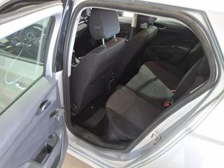 Skoda Fabia 2023 1.0 AMBITION EVO-thumb-3