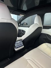 Tesla Model S 2023 Plaid-thumb-8