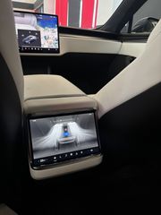 Tesla Model S 2023 Plaid-thumb-9
