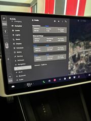 Tesla Model S 2023 Plaid-thumb-10