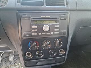 Ford Transit Connect 2009-thumb-10