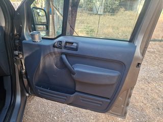Ford Transit Connect 2009-thumb-13